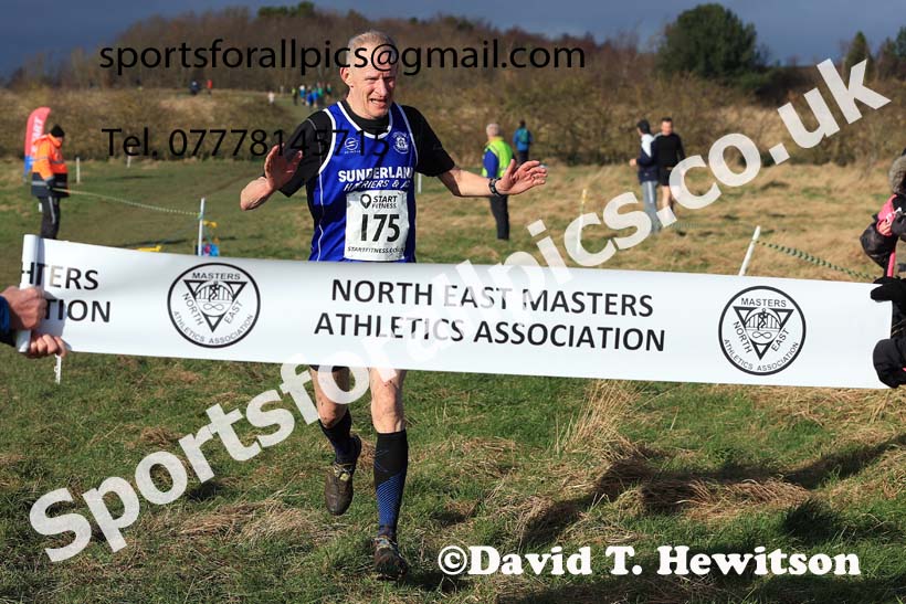 Womens 35 and Over and Mens 65 and Over, 2024 NEMAA Cross Country Champs., Wallsend. Photo: David T. Hewitson/Sports for All Pics
